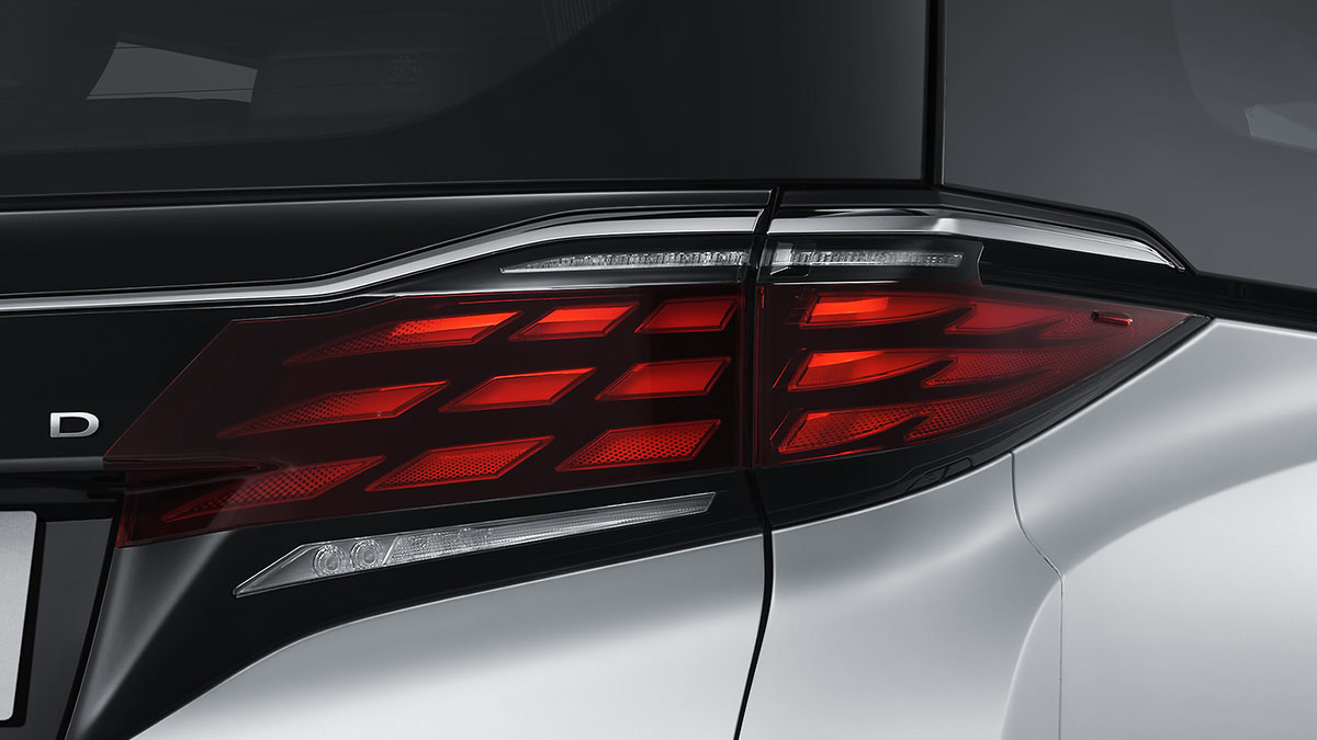 Alphard XE